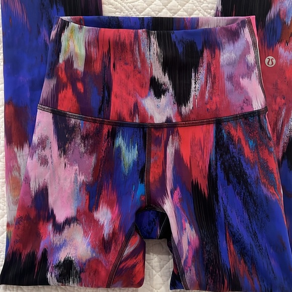 Lululemon Wunder Train Size 2 High-Rise Crop 23" - Picture 3 of 12